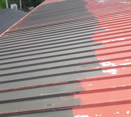 페인트로 더하는 우레탄폼 지붕 시공 혁신, 현장 사례 소개