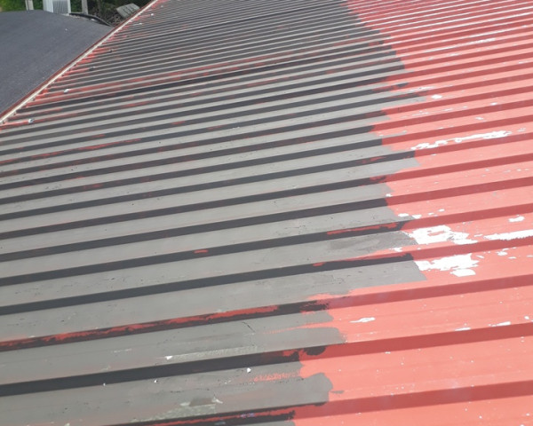 페인트로 더하는 우레탄폼 지붕 시공 …